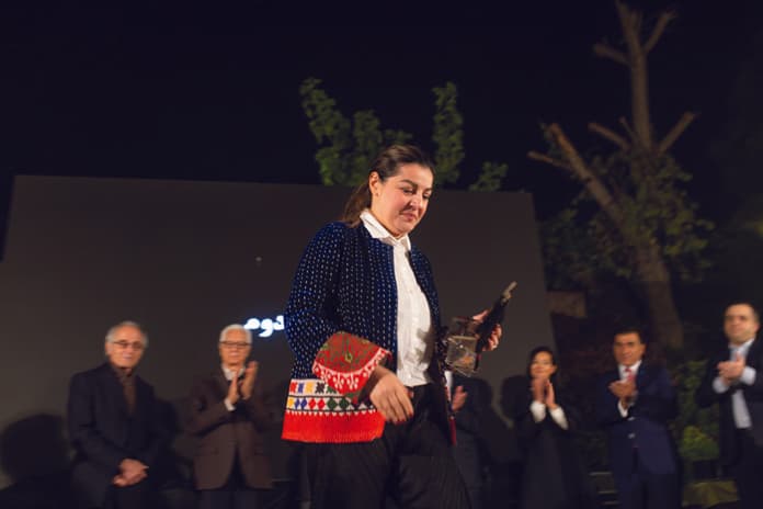 Award recipient applauded at the 23rd Memar Award ceremony