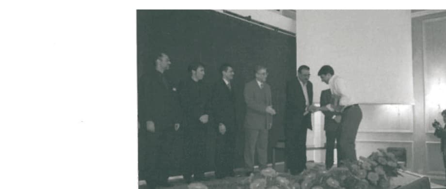 Bahram Shekourian receiving 3rd place award