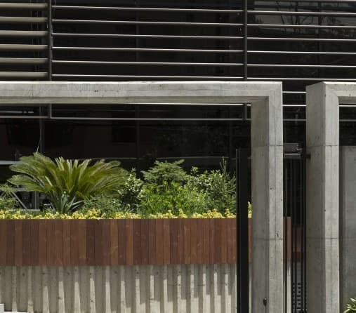 ساختمان مرکزی صنعتی آذران