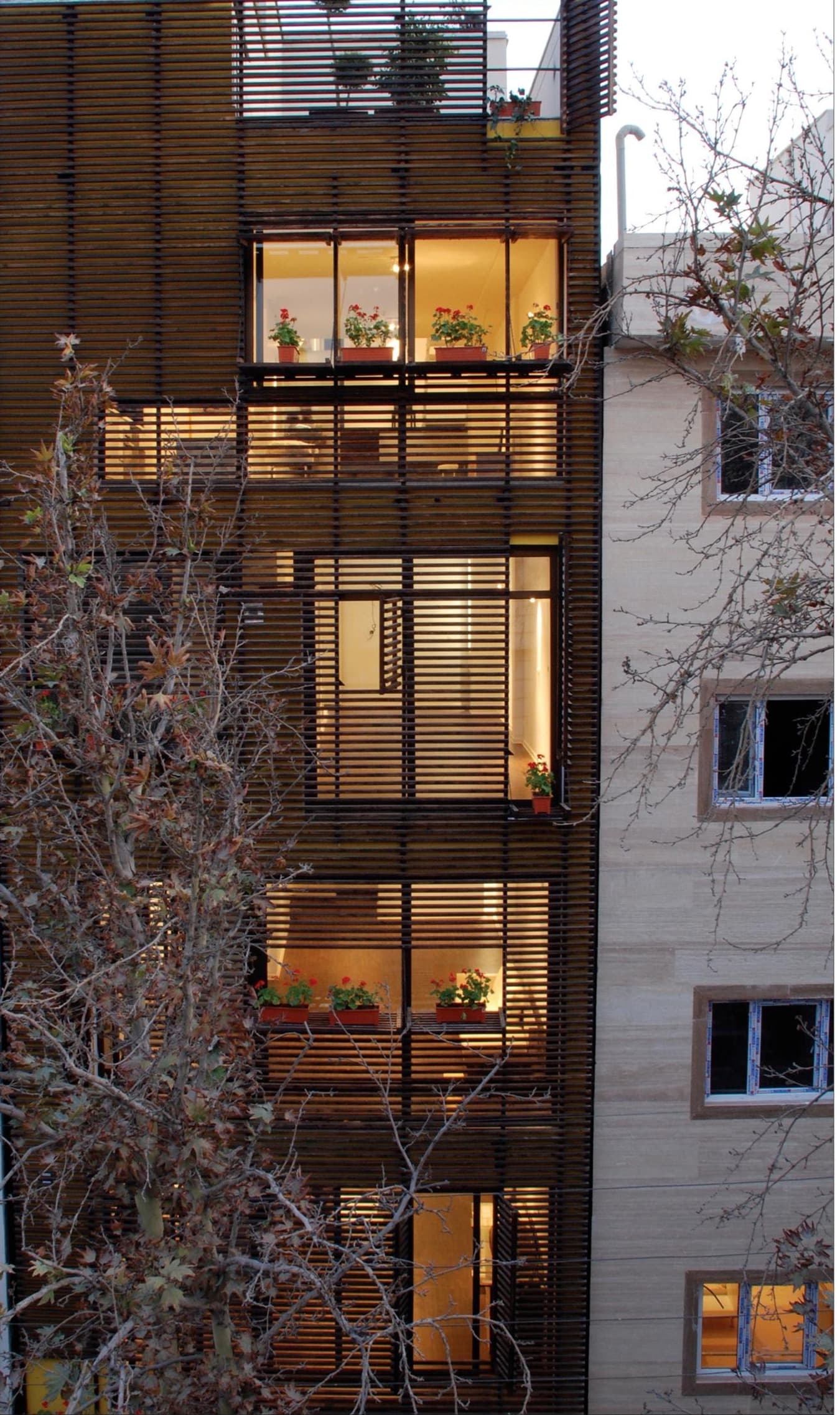 Building No. 2, Dowlat Street