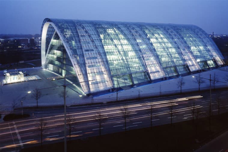 ساختمان اداری برلینر بوگن