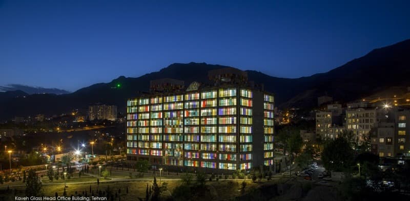 ساختمان مرکزی شیشه کاوه